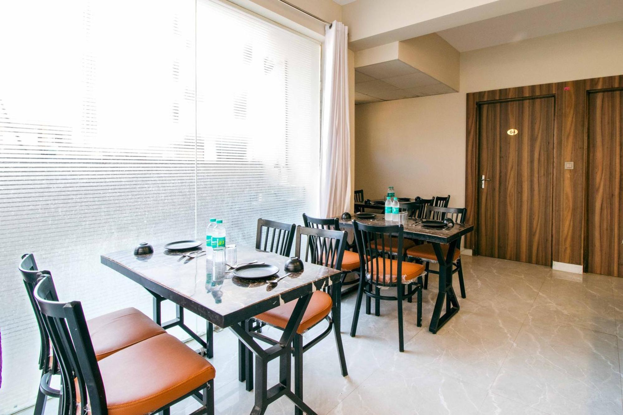 Hotel Treebo Elite Corporate, Sector 62 Noida Zewnętrze zdjęcie
