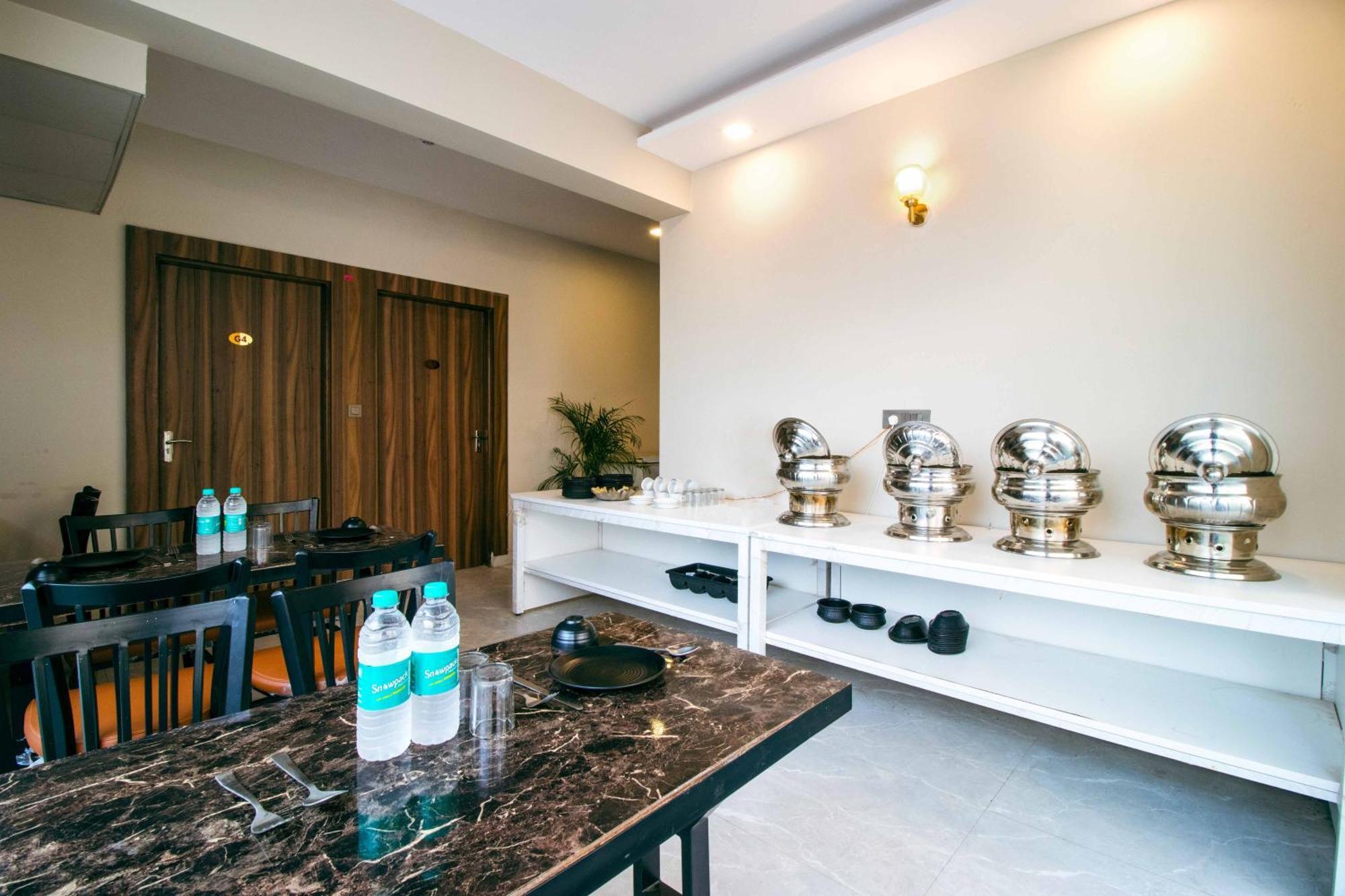 Hotel Treebo Elite Corporate, Sector 62 Noida Zewnętrze zdjęcie