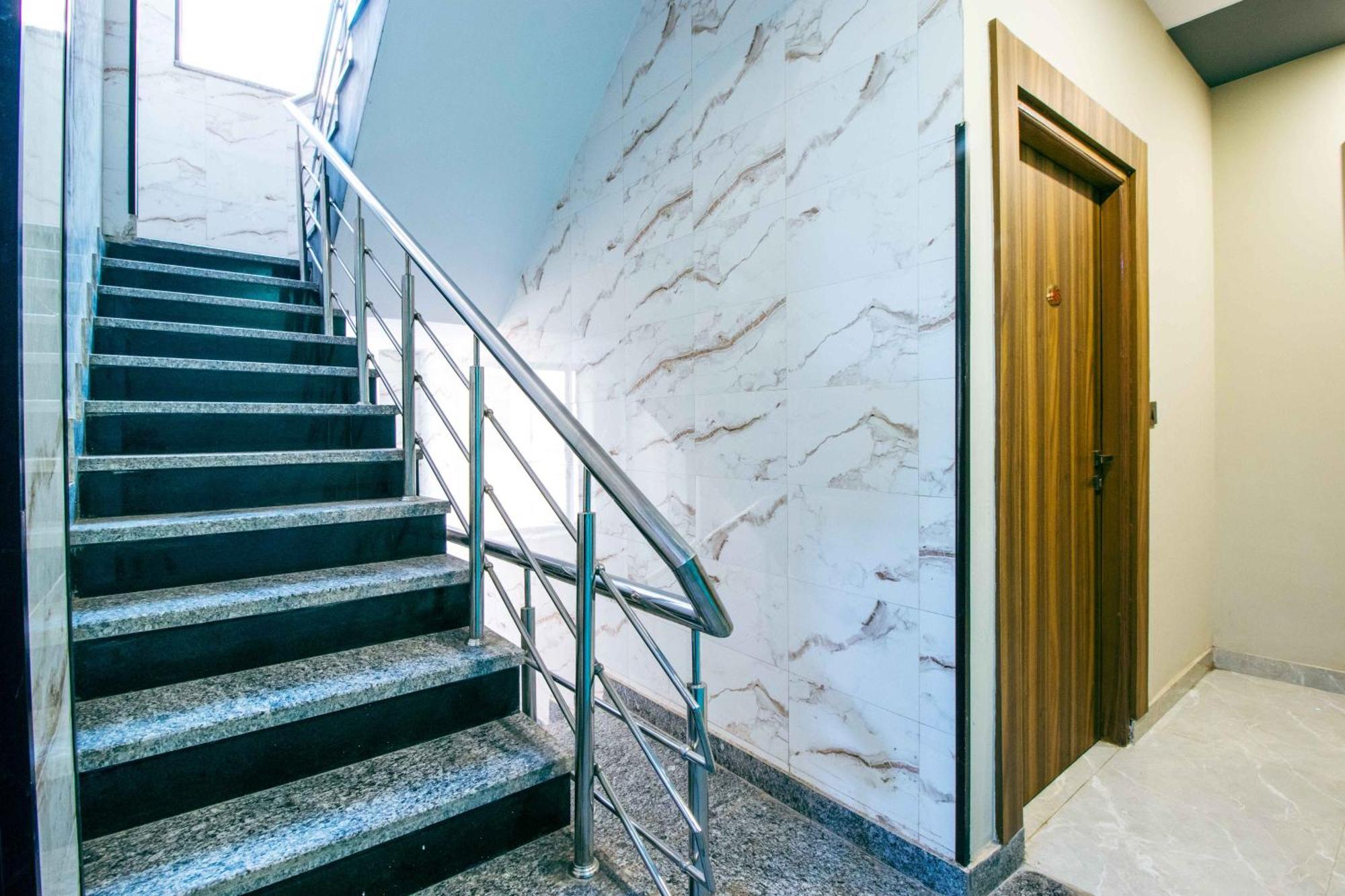 Hotel Treebo Elite Corporate, Sector 62 Noida Zewnętrze zdjęcie