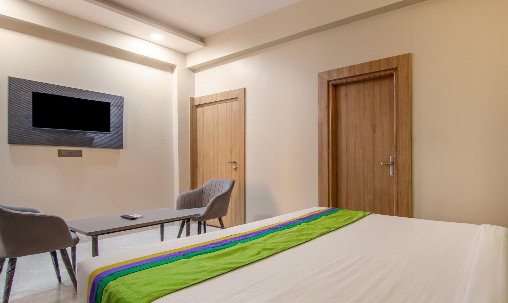 Hotel Treebo Elite Corporate, Sector 62 Noida Zewnętrze zdjęcie