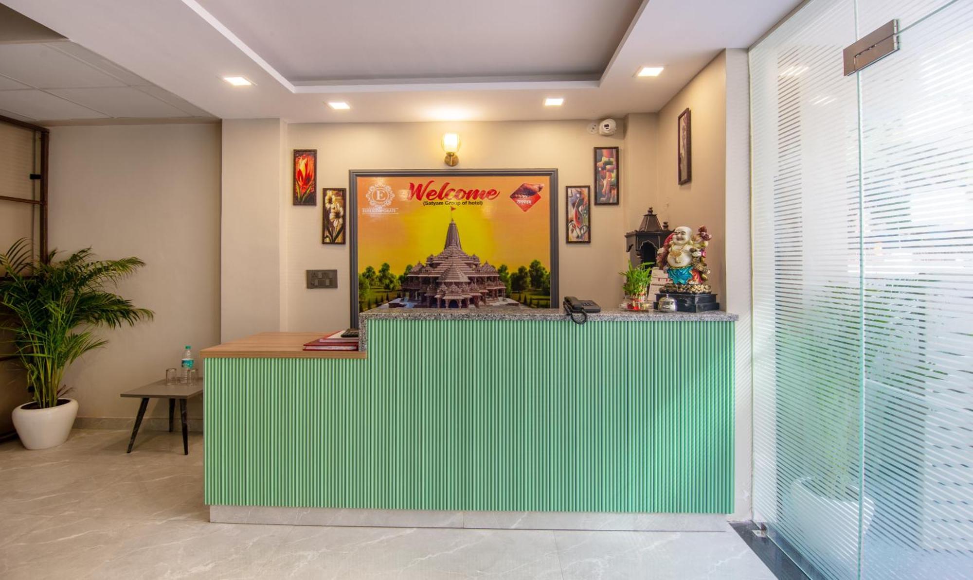 Hotel Treebo Elite Corporate, Sector 62 Noida Zewnętrze zdjęcie